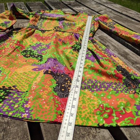 Vintage John Meyer abstract lightweight psychedelic fit n flare mini gogo dress - Picture 10 of 10